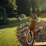 Natur Resort Jetrichovice 홀리데이파크 *