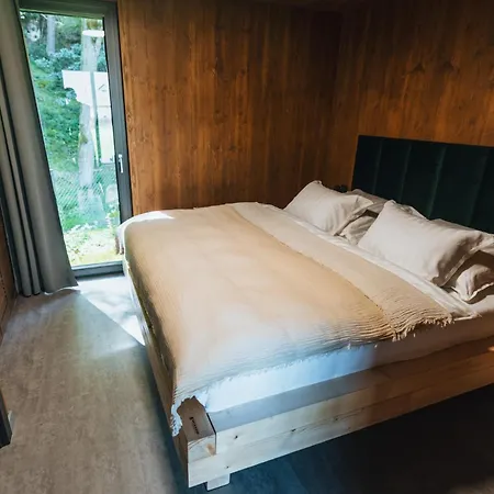 Natur Resort Jetrichovice 홀리데이파크